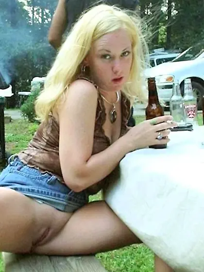 OUR OUTDOOR FAVORIT SLUTS