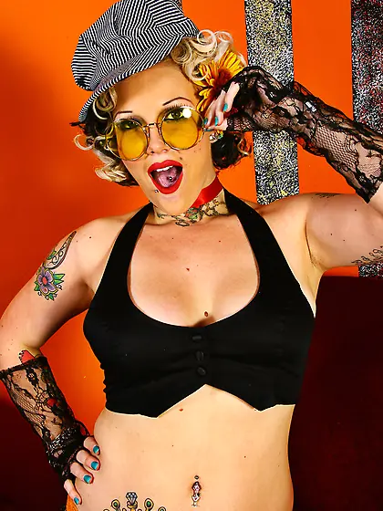 Elmer Wears Panties Eats Cum