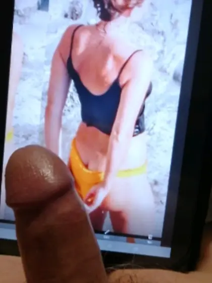 Emma Watson,  r#pe meat