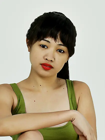 Asian teen with small tits like to snapshot