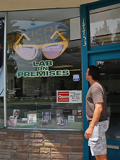 Busty Sophia Lomeli satisfies her urge for making sex right afte