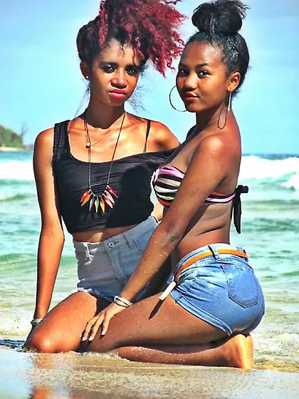 Le paradis noir,  the black paradise25