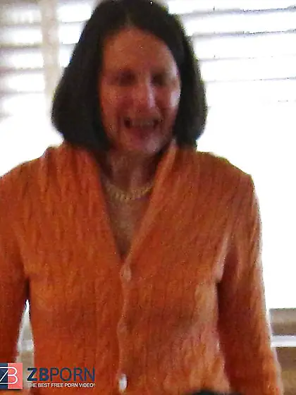 Mom needs your beef whistle and jizz