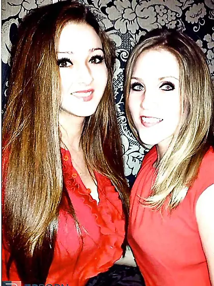 My super-hot bitchy Buddy Comments caps and fakes satisfy