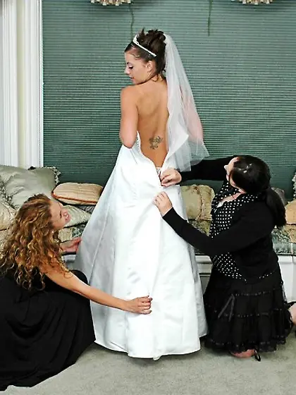 Sexy Nikki Benz and hot Penny Flame enjoying having threesome ac