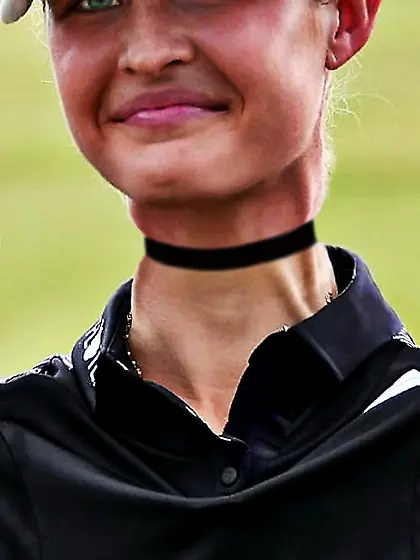 An extremely tight choker