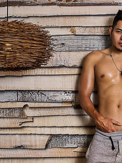 Latin man peterperez fingering