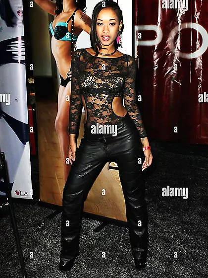 Raylin Joy AKA Skin Diamond