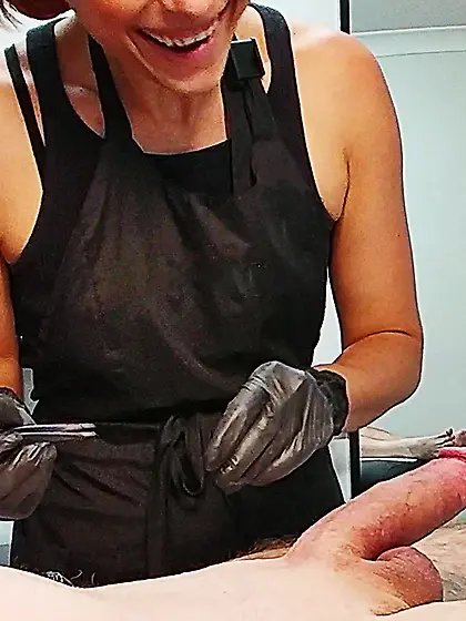 Waxing erection - CFNM. Happy waxer! 1