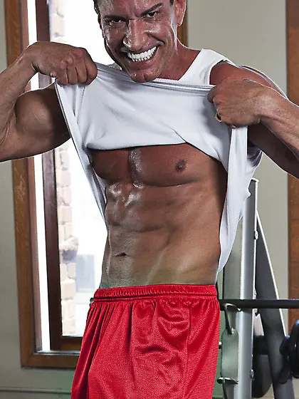 Tiny whore fucked hard in the gym