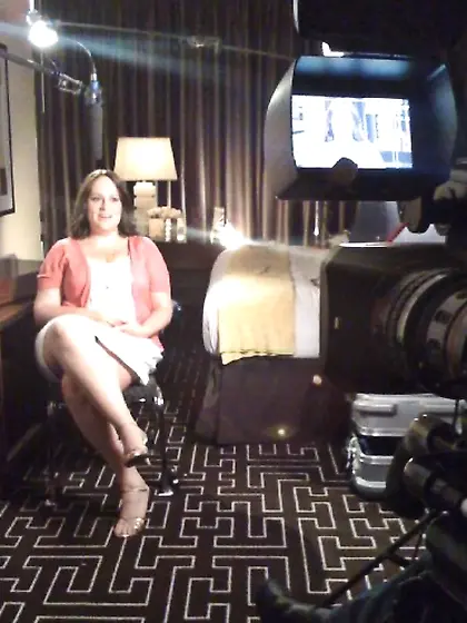 Thick ass Mary likes to strip