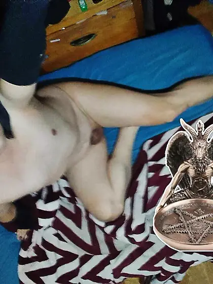 Amor a Satanás pudrirme en el infierno