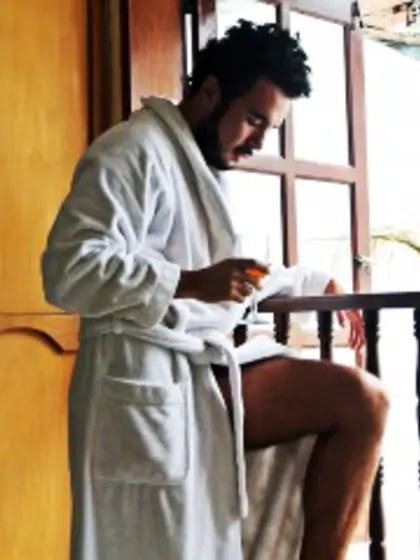 Brunette arssen perform anal