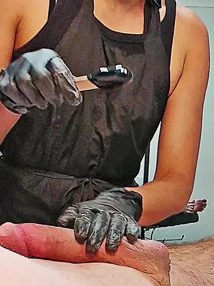 Waxing erection - CFNM.  Happy waxer! 1