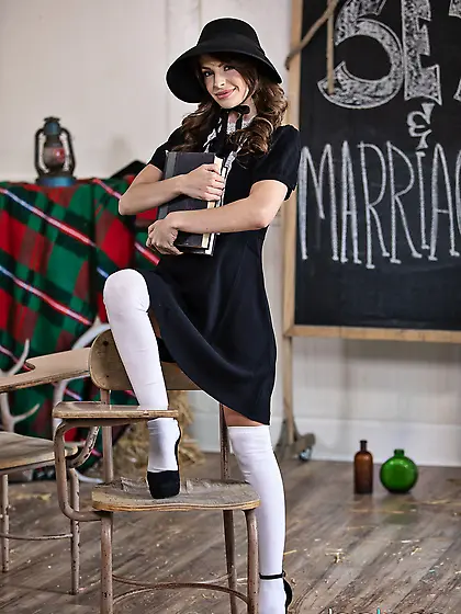 Lovely amish girl gets a big dick she's been craving for