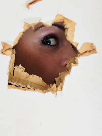 Dazzling brunette shows tits