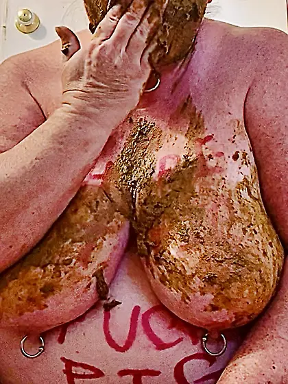 The sick shitwhore exposing it's fat face