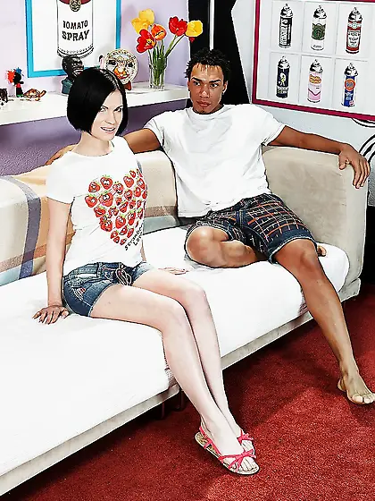 Come-hither babe with tiny boobs knows more than anybody how to