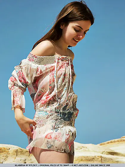 Horny chick's hairy pussy is ready for adventures but first she