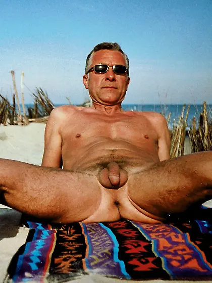 Mondobay Nudebeach 2002