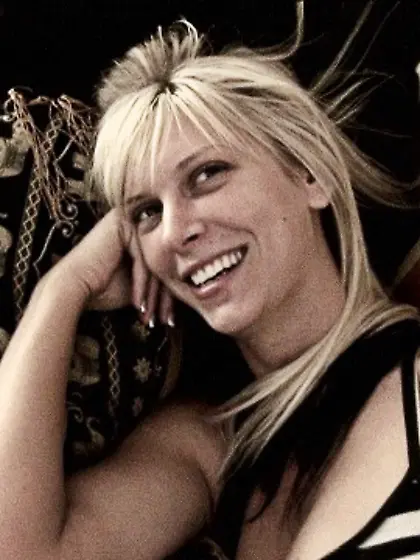 Jennifer Dark and Brooke Banner strip on the sofa and ride one h