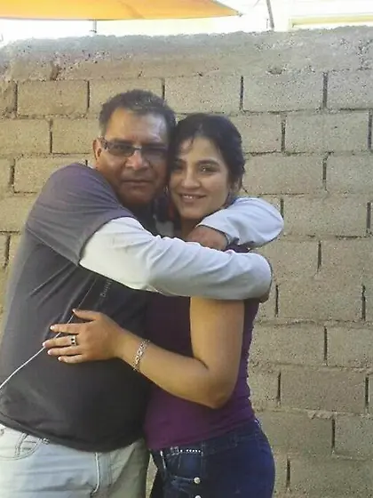 no hay ni un solo hombe que no me haya penetrado r