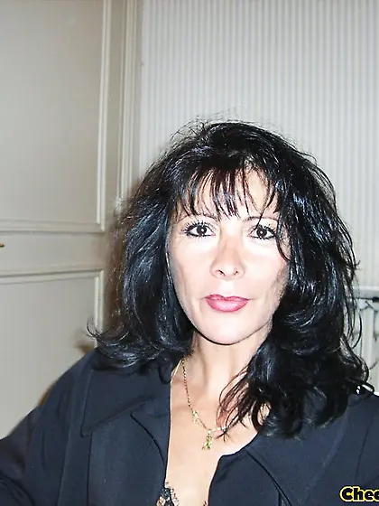 Dark haired mature babe