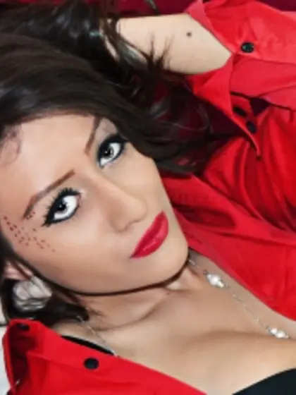 Brunette amydee perform anal