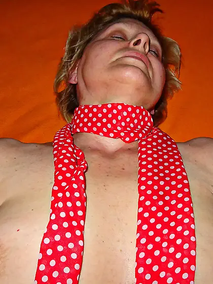 Claudia aus Dormagen Straberg