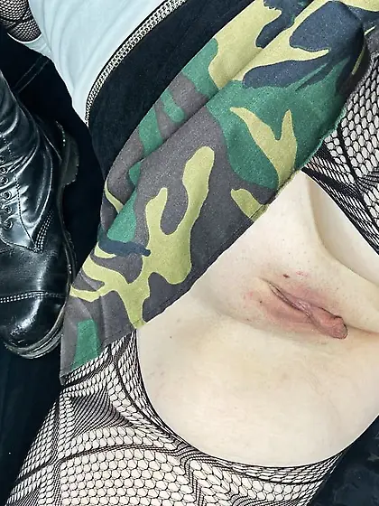 Combat boots and horny cunt