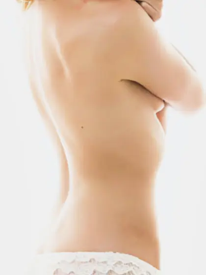 Blonde babe Kimber Lace slides panty aside to get the access to