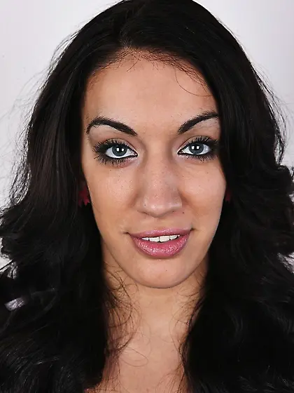 Sexy black hair damsel