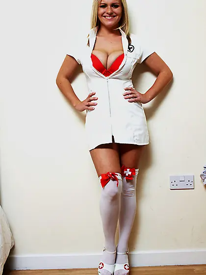 Hot nurse displays foxy