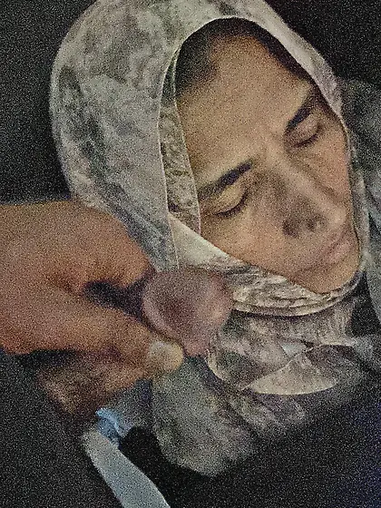 Mazhabi mother gets cum on her