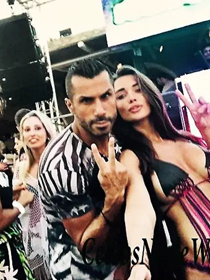 Amy Jackson deleted selfie