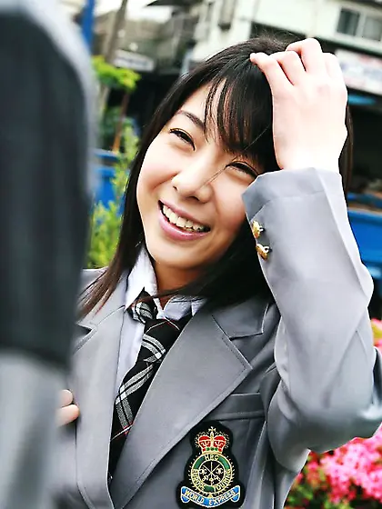 Asian girlie Rin Hayakawa is showing the gorgeous tits and pussy