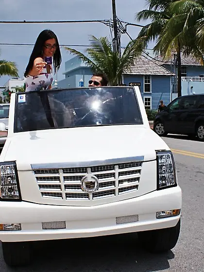 Cherry Ferreti takes all of her clothes before the camera and sh