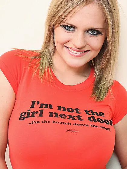 Stunning babe banging body