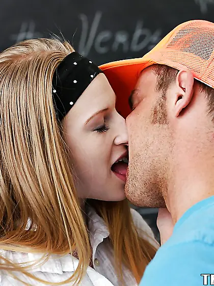 Horny cumshot handjob