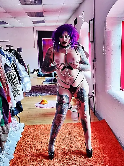 PURPLE GOTH