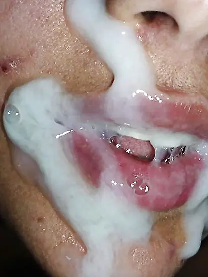 Love Jam leaks out from stunning throats and faces (Camaster)