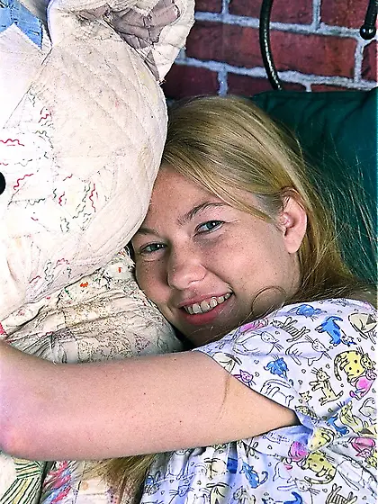 Small asian foot fetish