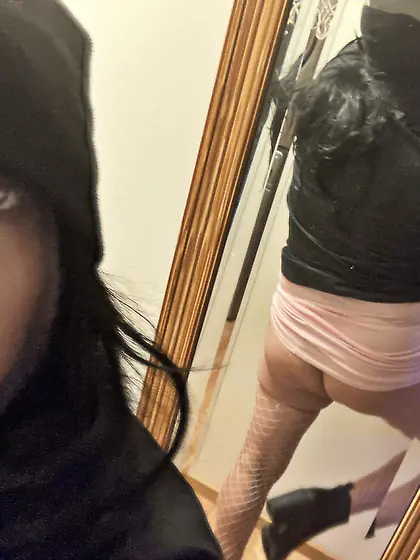 Any straight guys who would fuck a sissy bitch?