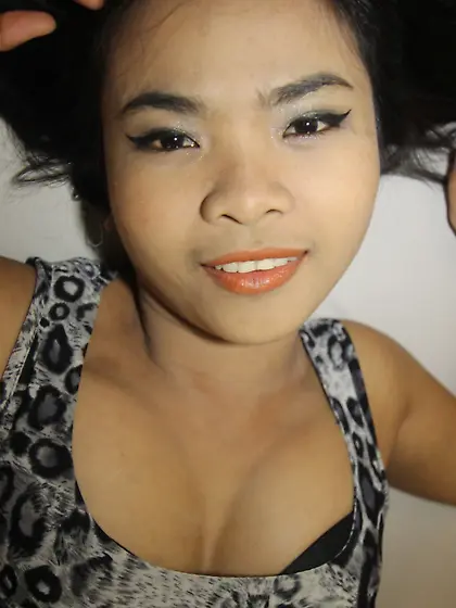 Cute amateur Chubjang gets banged in all her tight holes