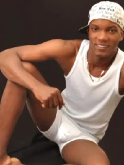 Brunette Young Man Fullockxx1 Dancing.