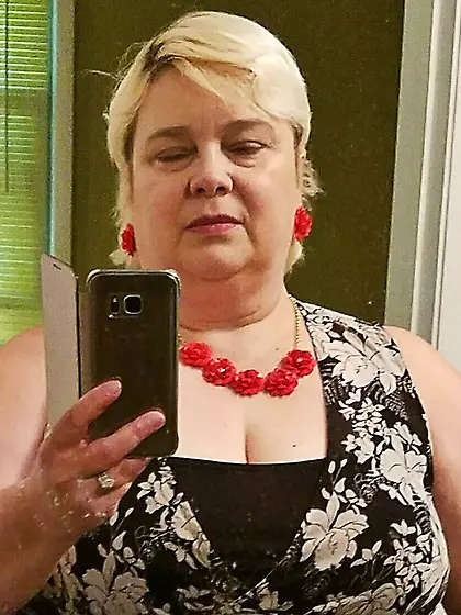 I am a BBC cumslut and put out!