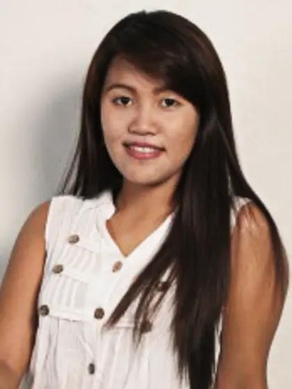 Brunette samantha perform close