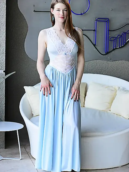 Hot ginger model wedding