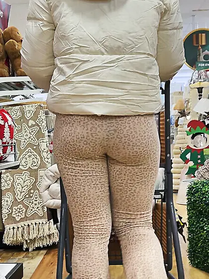 Hot Rich Blonde Pawg Spandex