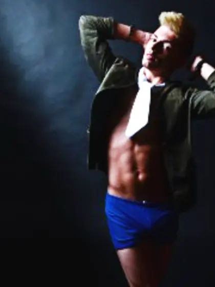 Brunette alexxtwink perform anal